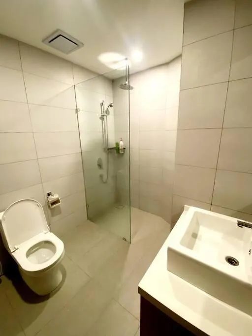 2Br 2Ba In The Heart Of Kl, Regalia Residence Kuala Lumpur 0*,